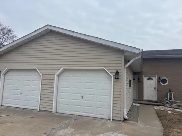508 N Cambridge Dr, Appleton, WI 54915