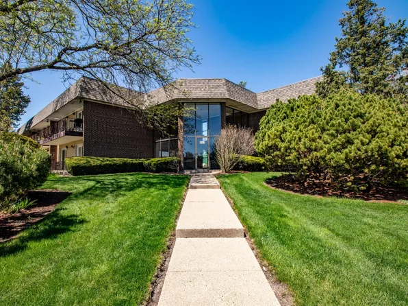 3N550 Crown Rd APT 1, Elmhurst, IL 60126