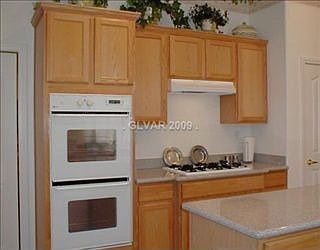 3rd image of 8715 Coldwater Canyon Ct
