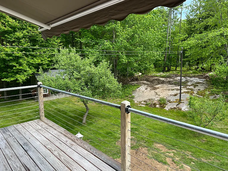 quiet & serene back yard