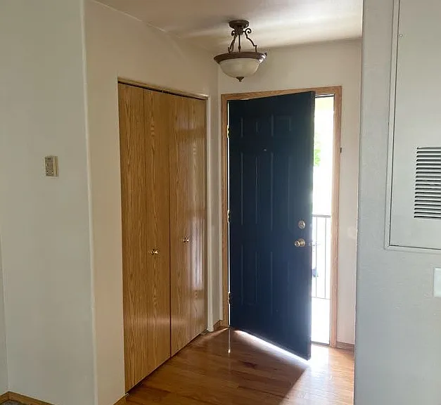1953 E Wilson Ln #B — Photo 12