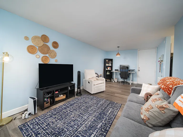 1600 Wilikina Dr #404 — Photo 3