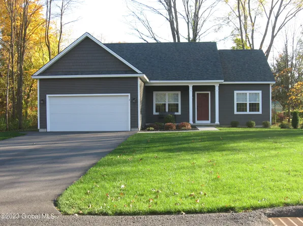 20 Southwoods Road, Fort Edward, NY 12828