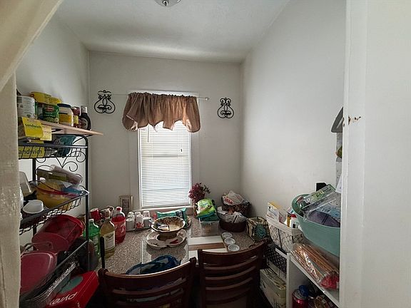 5th image of 23 Bowdoin St