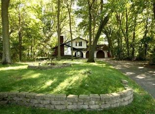 2347 Hidden Meadows Dr, Sun Prairie, WI 53590