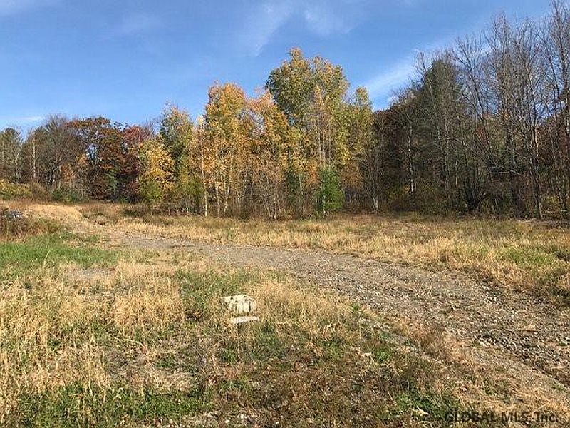 2nd image of 220 MILLERS CORNERS Road