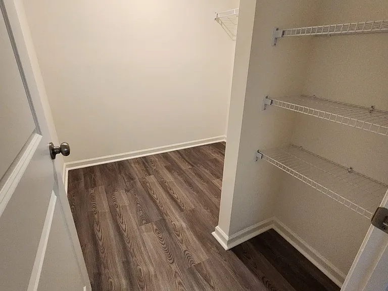 1625 Carlsbad Ln — Photo 5
