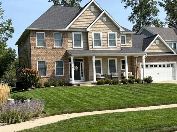 607 Crestview Dr, Bay Village, OH 44140