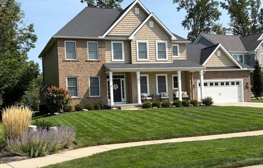 607 Crestview Dr - Property Image