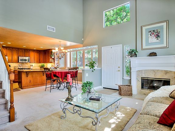 4th image of 17 Camomile Pl