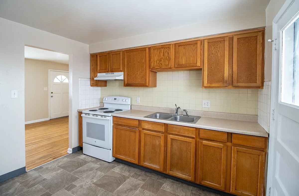 Floor plan 2 Beds and 1 Bath