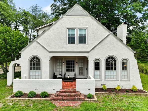 415 Norwood St SW, Lenoir, NC 28645