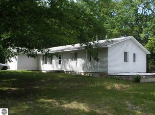 6540 Platte Rd, Beulah, MI 49617