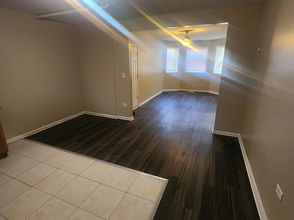 4th image of 2216 S Keeler Ave