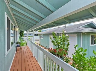 526 Oneawa Pl, Kailua, HI 96734