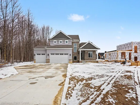 55100 Baker Rd, Chesterfield, MI 48047