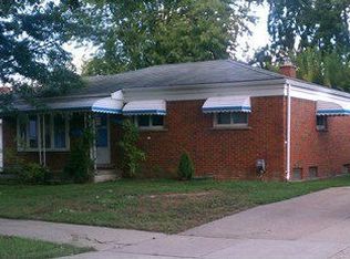 32138 Kelly Rd, Roseville, MI 48066