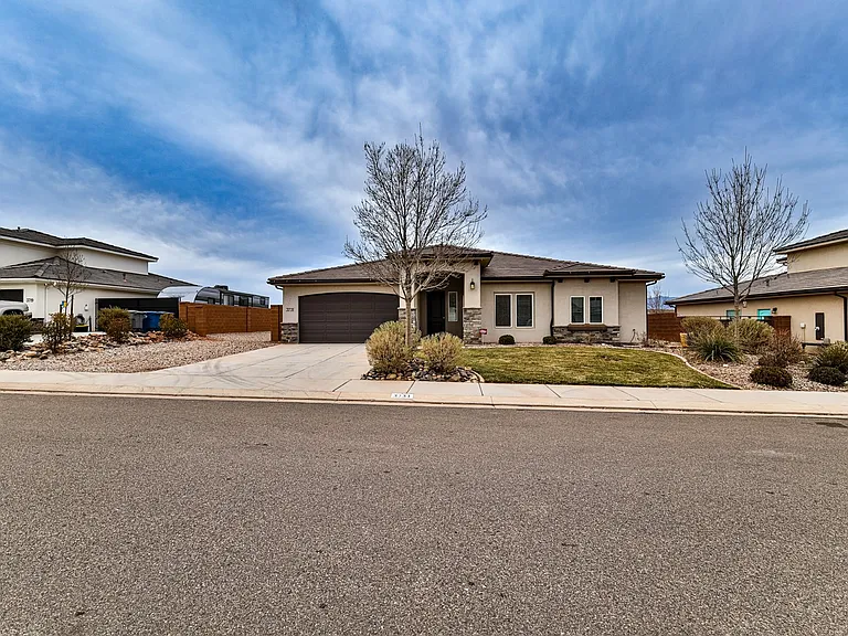 3731 E Shooting Star Ln — Photo 5