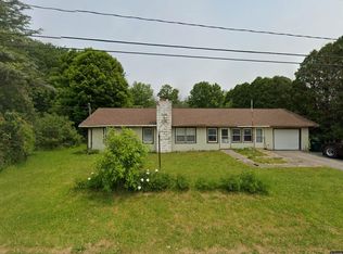 210 Oswego River Rd, Phoenix, NY 13135