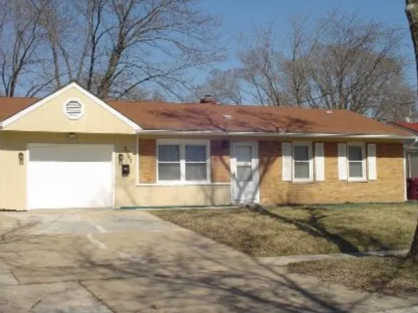 2063 217th St, Sauk Village, IL 60411