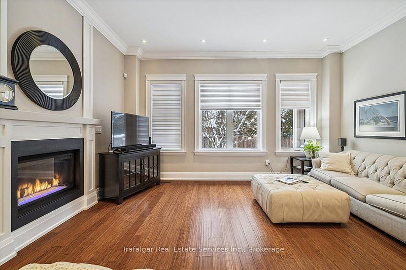 Burlington House for rent - 5 Bedrooms — photo 10