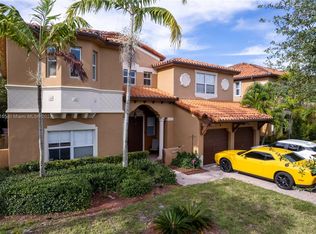 15605 SW 26th Ter, Miami, FL 33185