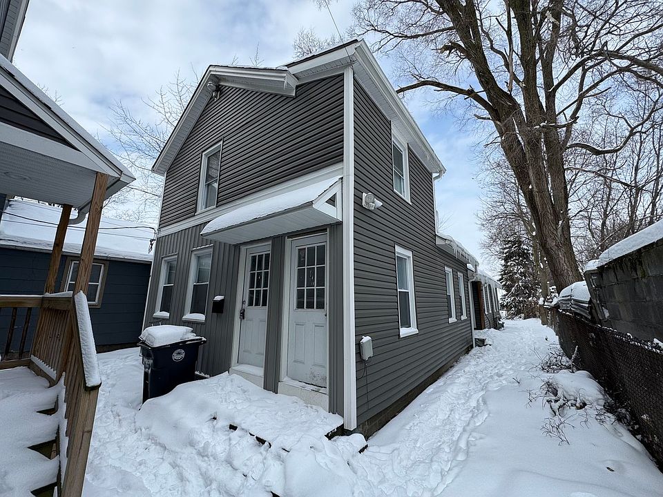 1st image of 3026 Monroe Ave Unit 5