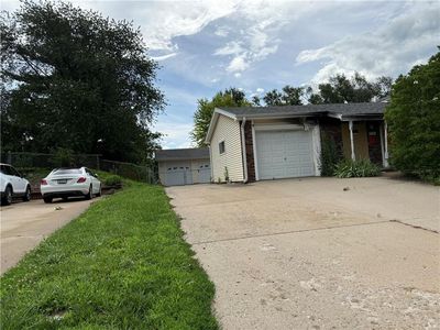 5705 S 16th St, Saint Joseph, MO, 64504