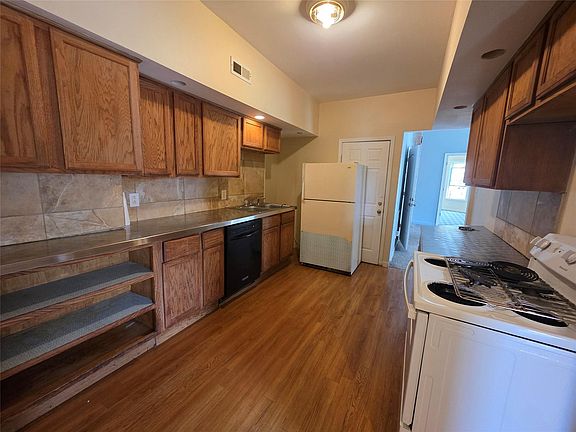 2nd image of 2 Mill St #2L