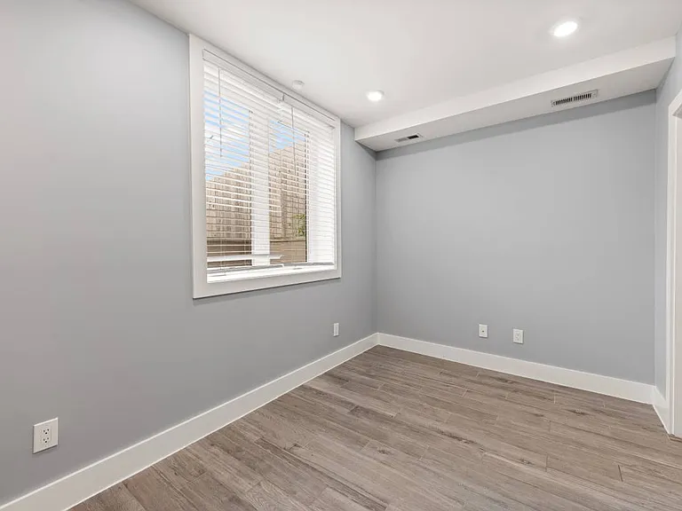 1609 Holbrook St NE #2 — Photo 13
