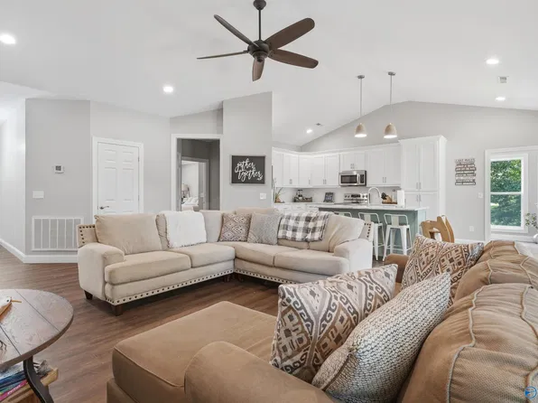 57 Britney Ln, Double Springs, AL 35553