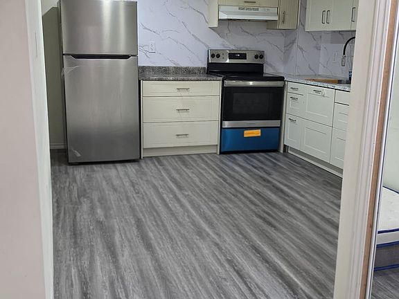 4th image of 18 Killarney Ct #Basement