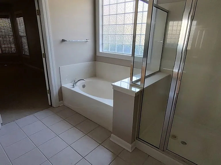 165 Oak Forest Rd — Photo 24