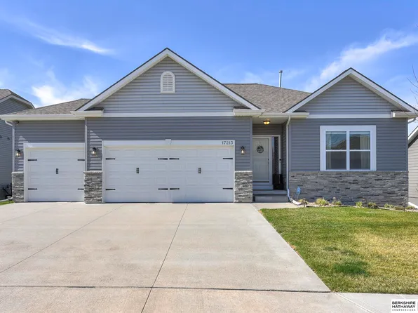 17213 Samantha Rd, Gretna, NE 68028