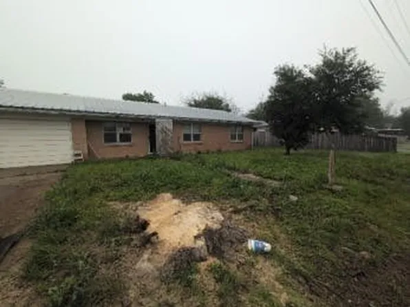 321 W Grogan St, Hamilton, TX 76531
