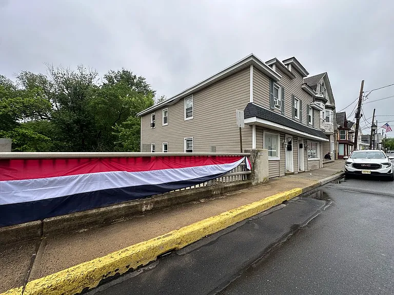 49A N Main St — Photo 39