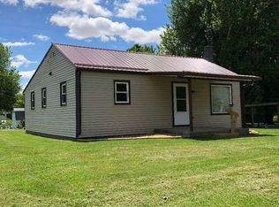 105 South St, Waynetown, IN 47990