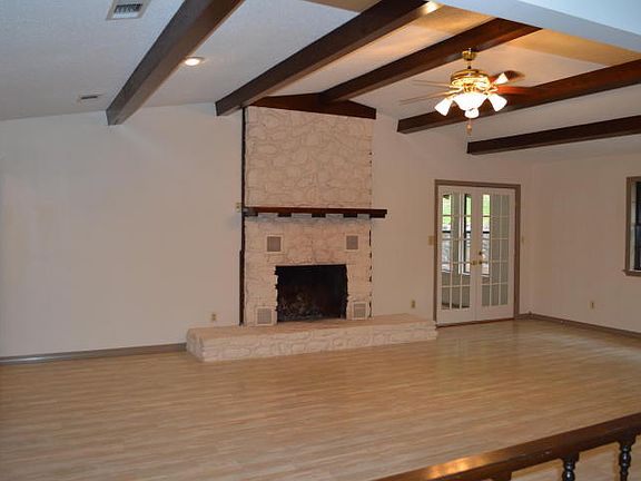 5th image of 113 Pine Cone Way