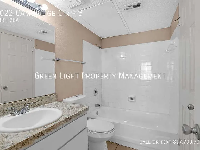 8022 Cambridge Cir #B — Photo 12