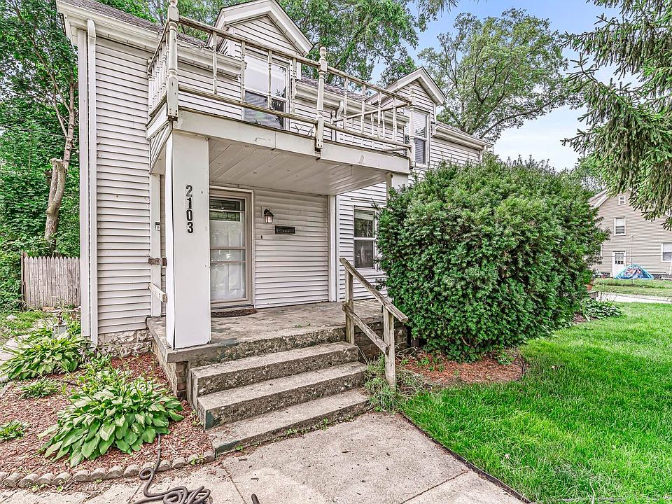 2103 High St, South Bend, IN 46613 Zillow