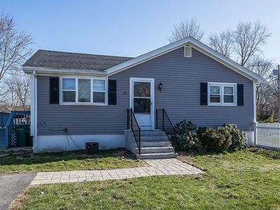 25 Frenier Ave, Attleboro, MA, 02703