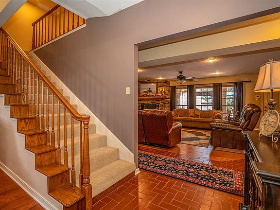 5th image of 1505 Northwood Ct
