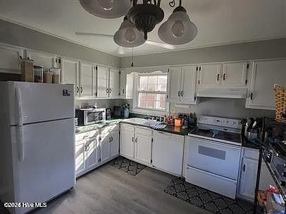 4th image of 114 King George Ct