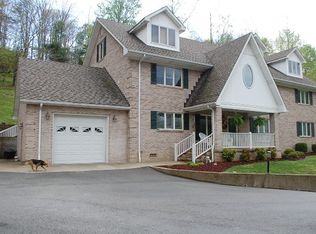 10 Paula Dr, Pineville, KY 40977