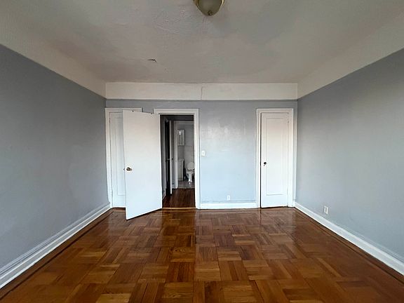 4th image of 2502 Avenue D APT B3