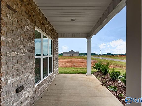 4th image of 117 Pat Cain Dr