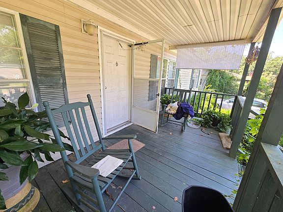 2nd image of 423 Hallmark Dr