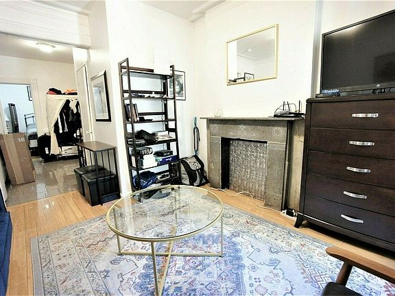 2nd image of 349 W 45th St #3RN
