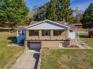 8 Woodrow Dr, Hickory, PA 15340