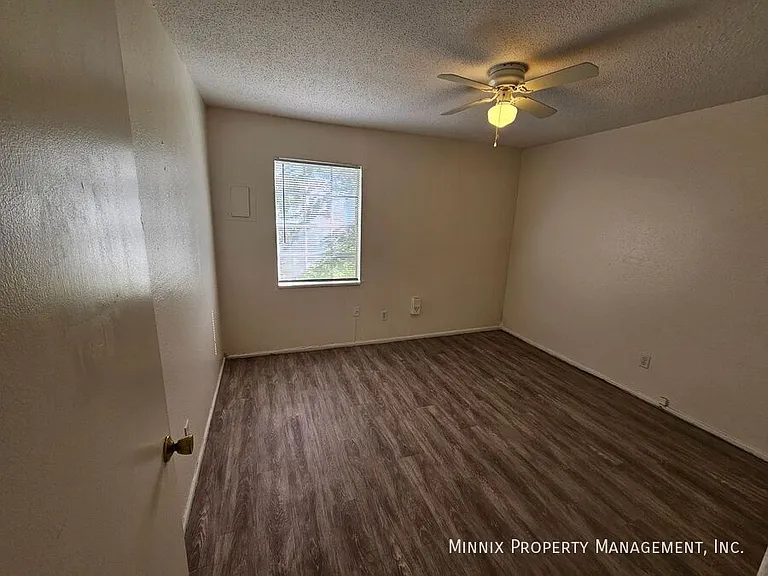 1600 Yonkers St #11 — Photo 12